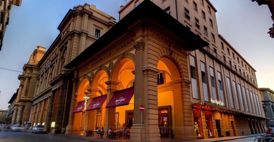 Hard Rock Cafe Florence with Set Menu for Lunch or Dinner - Acoustic vs Electric set menus: what you choose and what you get