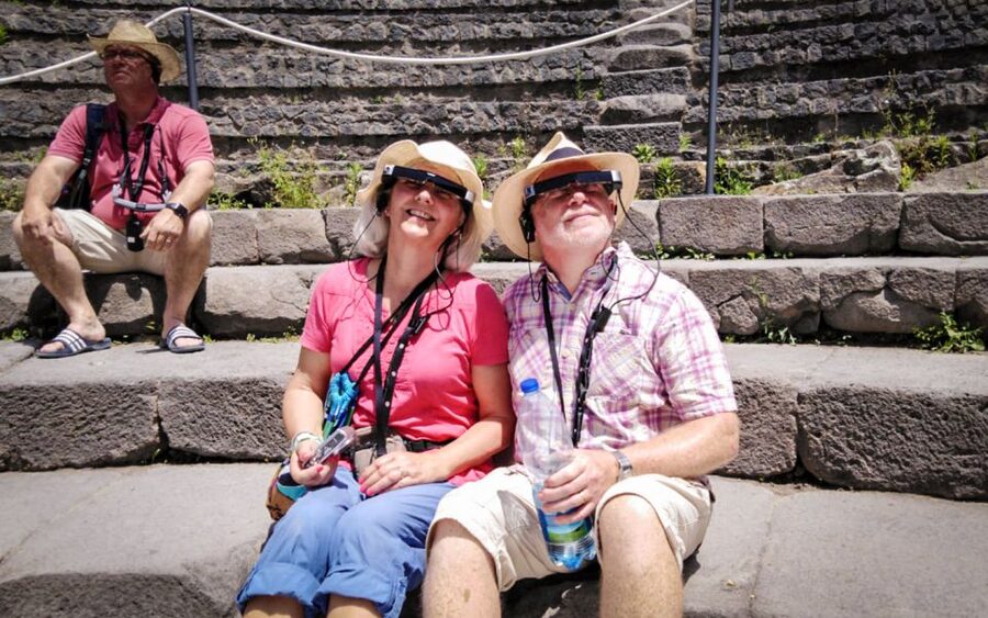 Herculaneum: 3D Walking Tour with Skip-the-Line Ticket - The 2-hour walk: seeing squares, houses, and temples come back