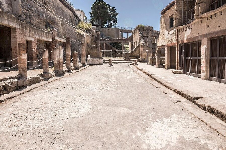 Herculaneum: Skip-the-Line Entry Ticket with Audio Guide - How the Audio Guide Helps You See More Than Stones
