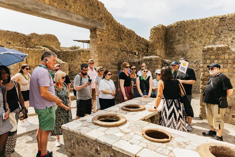 Herculaneum: Skip-the-Line Guided Tour with Archaeologist - The Waterfront and the Moment the City Ended