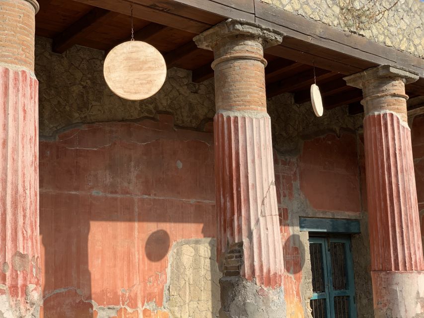 Herculaneum: Tickets & Tour with a Local Archaeologist - Casa dei Cervi: the House of the Deer and why villa details matter