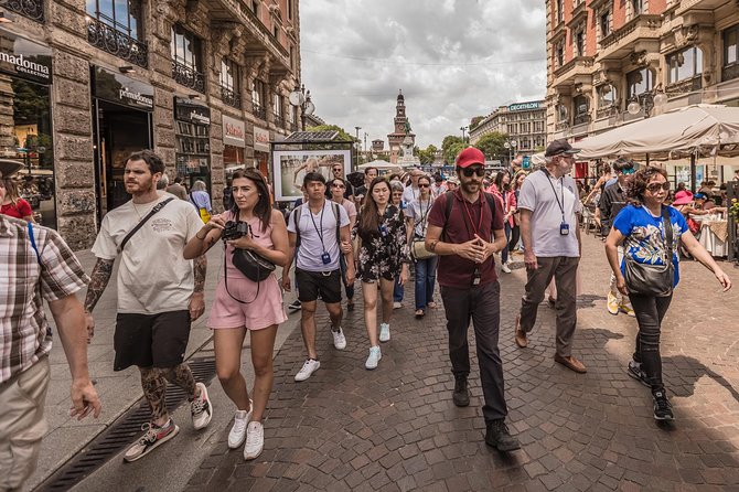 Historic Milan Tour with Skip-the-Line Last Supper Ticket - Via Dante and Piazza dei Mercanti: Milan’s older street life