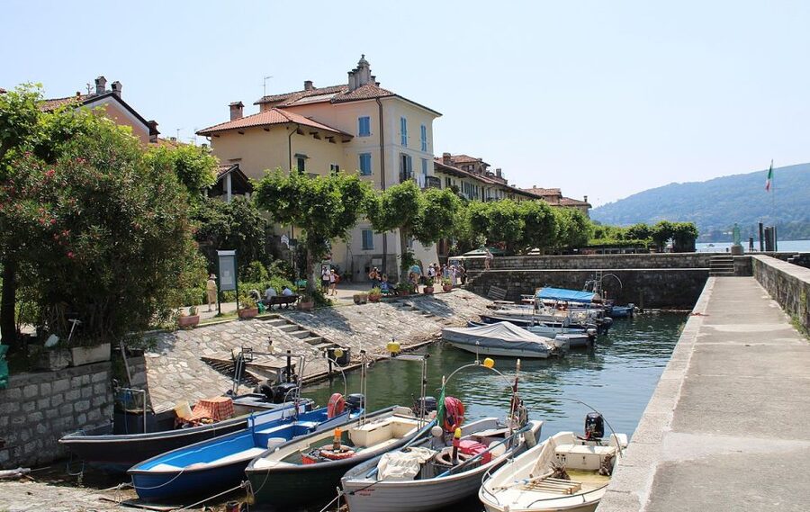 Isola dei Pescatori and Isola Bella Hop-on Hop-off Boat - Price and value: what $14 really includes
