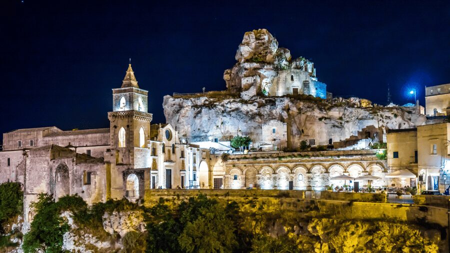 Itria Valley: Polignano, Ostuni, and Locorotondo, from Bari - Ostuni’s White City: Cathedral Views and Piazza della Libertà Time