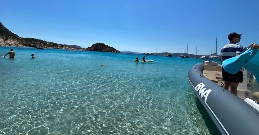 La Maddalena: Caprera,Spargi,Budelli & Santa Maria Boat Tour - Meeting at Arzachena Nautical Club and Setting Up the Day