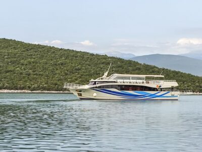 La Spezia: Cinque Terre Tour by Boat