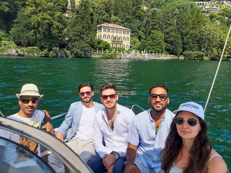Lake Como: 2h Shared Boat Tour with Wine Tasting - From Como to Cernobbio: Quick Views, Good First Photos