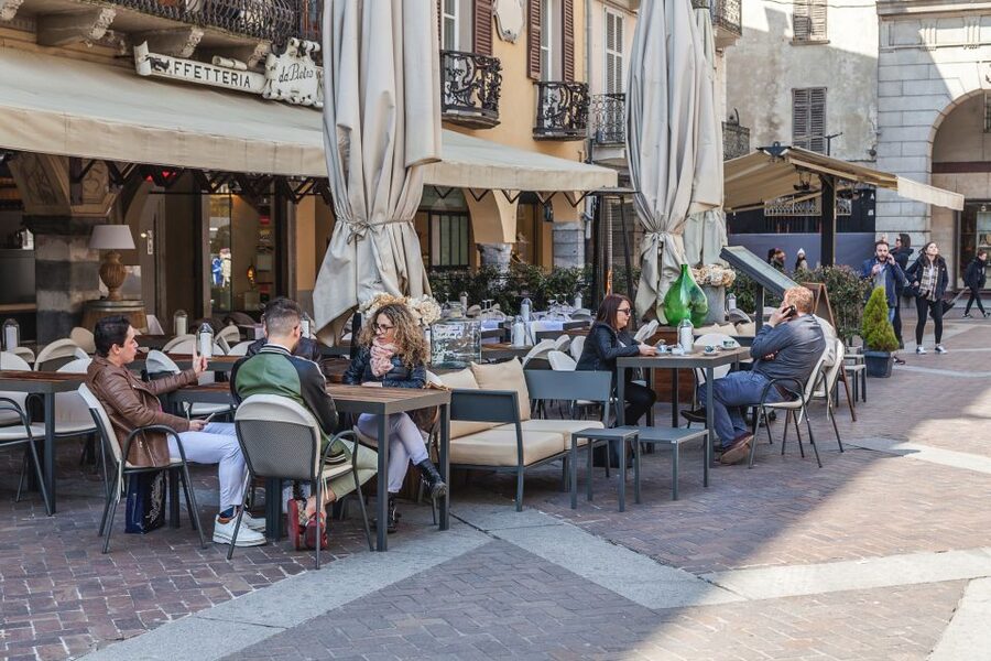 Lake Como: Food Walking Tour - Polenta and sciat: Alpine comfort foods in Como style
