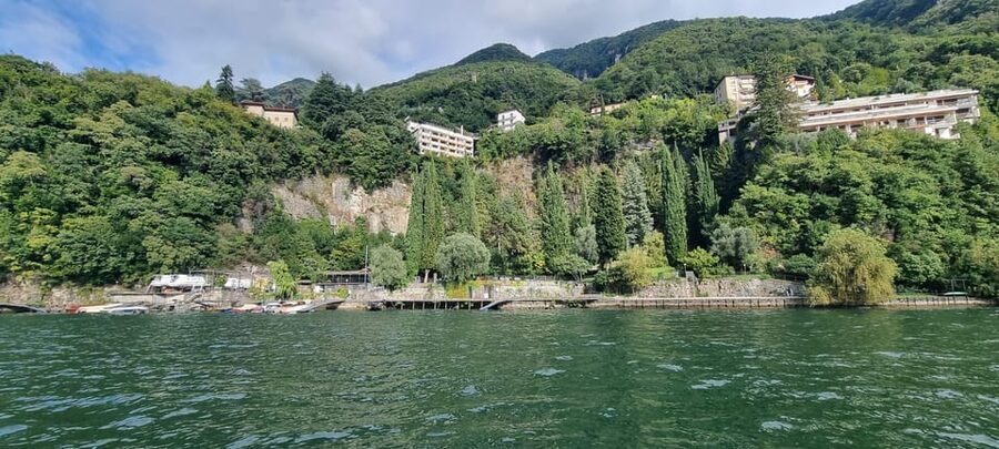 Lake Como: Shared Boat Tour with Prosecco Aperitif - Mandarin Oriental Stop: Aperitif Time With Snacks