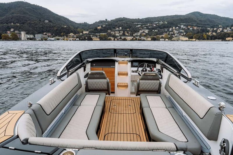 Lake Como: Shared Group or Private Boat Tour - Where You Meet and Why Timing Matters