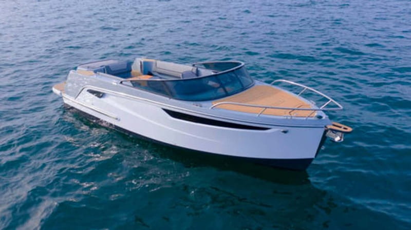 Lake Como: Shared Group or Private Boat Tour - Why This Tour Feels Better as a Max 6 People Shared Group