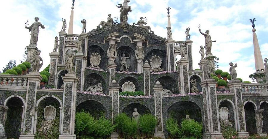 Lake Maggiore: Borromean Islands Tickets with Boat Transfer - The pier routine in Stresa: where to board and what to look for