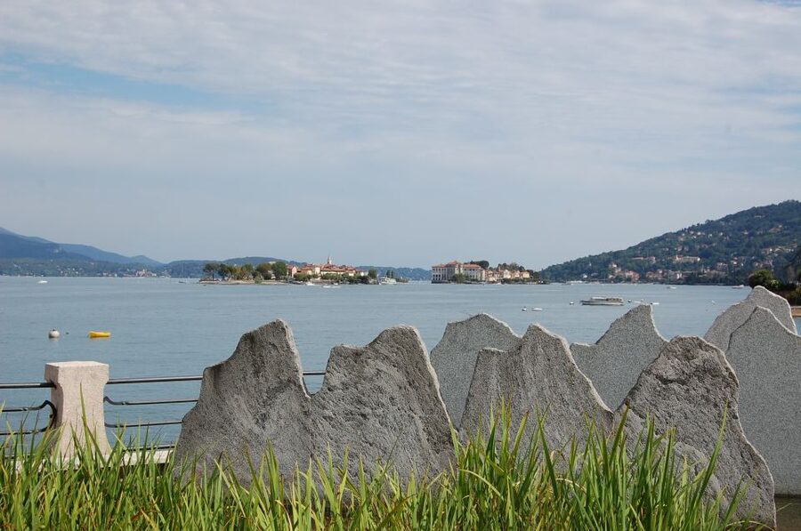 Lake Maggiore: Borromean Islands Tickets with Boat Transfer - Choosing 1, 2, or 3 islands: what each stop really means