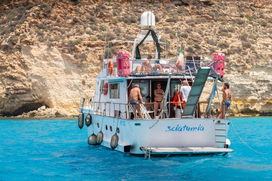 Lampedusa: Yacht excursion, swimming stops and typical lunch - Meeting Sciatumia: Via Alessandro Volta and Hotel Paladini di France