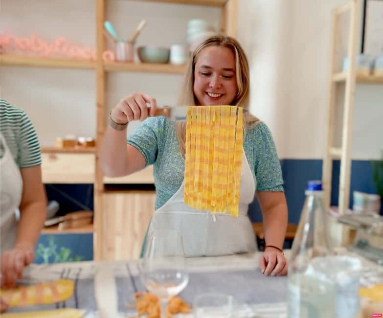 Lazise: Fresh Pasta Cooking Class with Meal at Lake Garda - From sauce to plate: turning technique into dinner