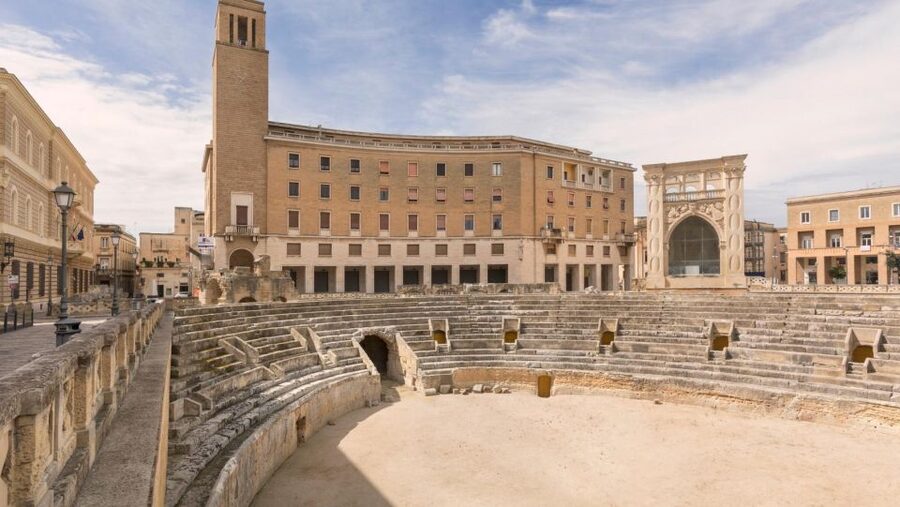 Lecce guided tour with underground discoveries - Piazza Duomo, Santa Croce, and the Lecce Cathedral Bell Tower