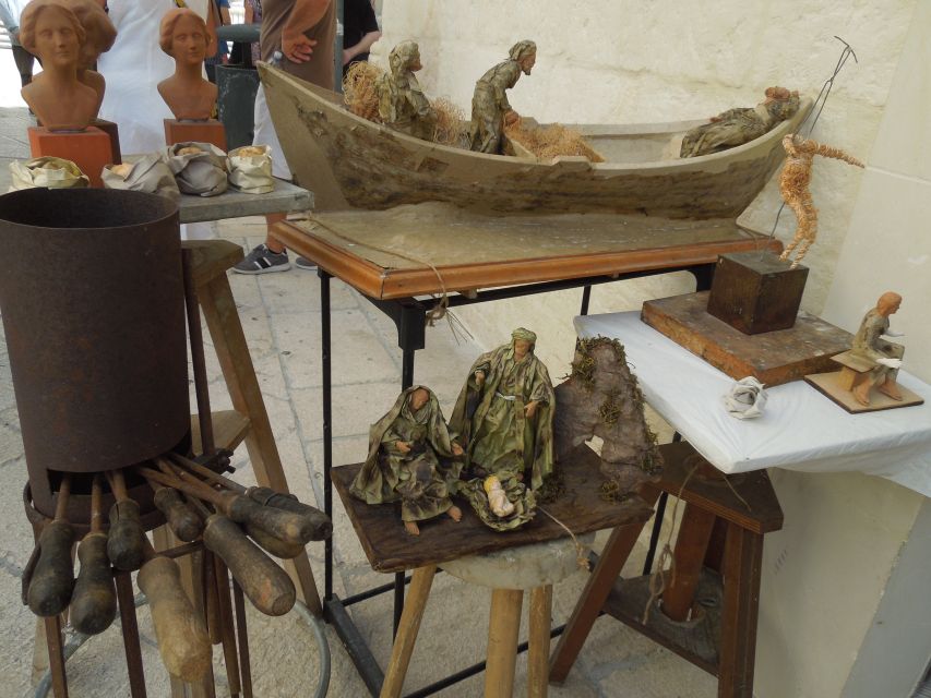 Lecce: Street Food Tasting and Sightseeing Tour - Papier-mâché in Lecce: seeing the construction phases in real life