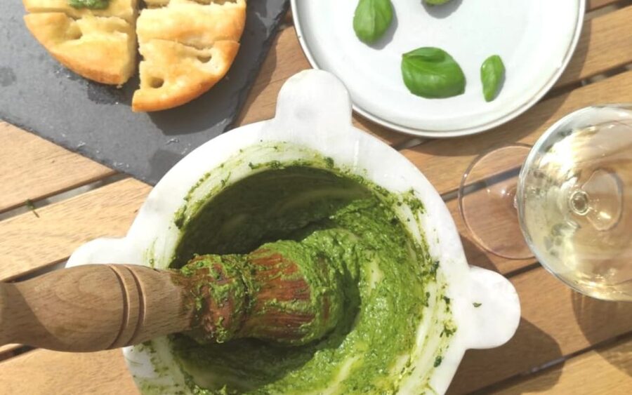 Manarola: Authentic Pesto Making Class at Cinque Terre - Manarola pesto: why this one hour feels special