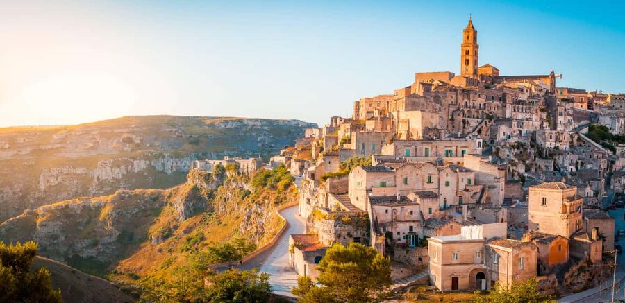Matera: Caves and Rock Churches Walking Tour in English - Entering Cave Houses: You Start to Understand How People Lived