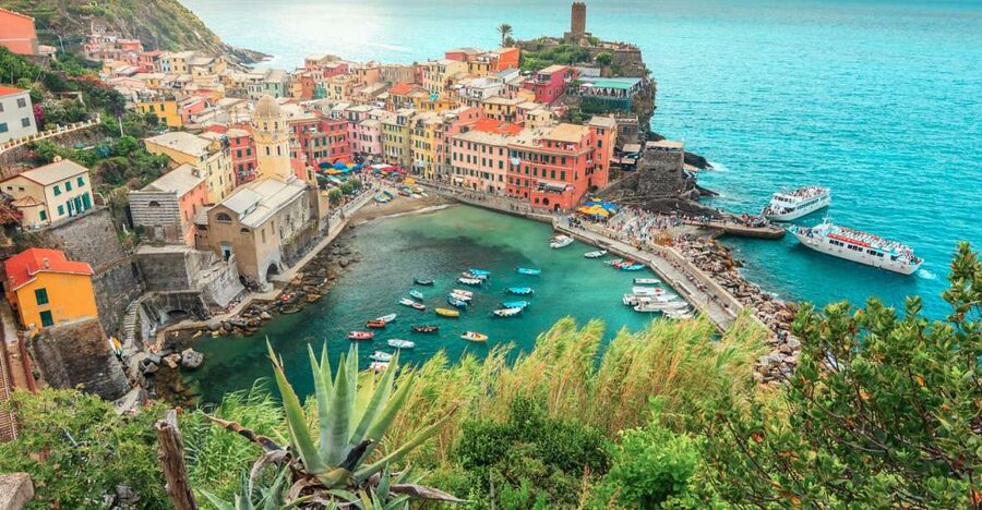 Milan: Cinque Terre Full-Day Guided Trip With Cruise - Milan to Cinque Terre by Coach: The Long Ride You Can Actually Handle