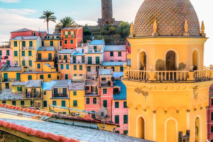 Milan: Cinque Terre Full-Day Guided Trip With Cruise - Guides, Microphones, and the Reality of a Big Group