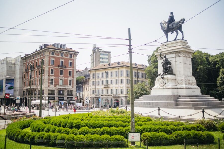 Milan: City Sightseeing Hop-On Hop-Off Bus with Audio Guide - Starting Points: Foro Bonaparte vs Piazza Duomo