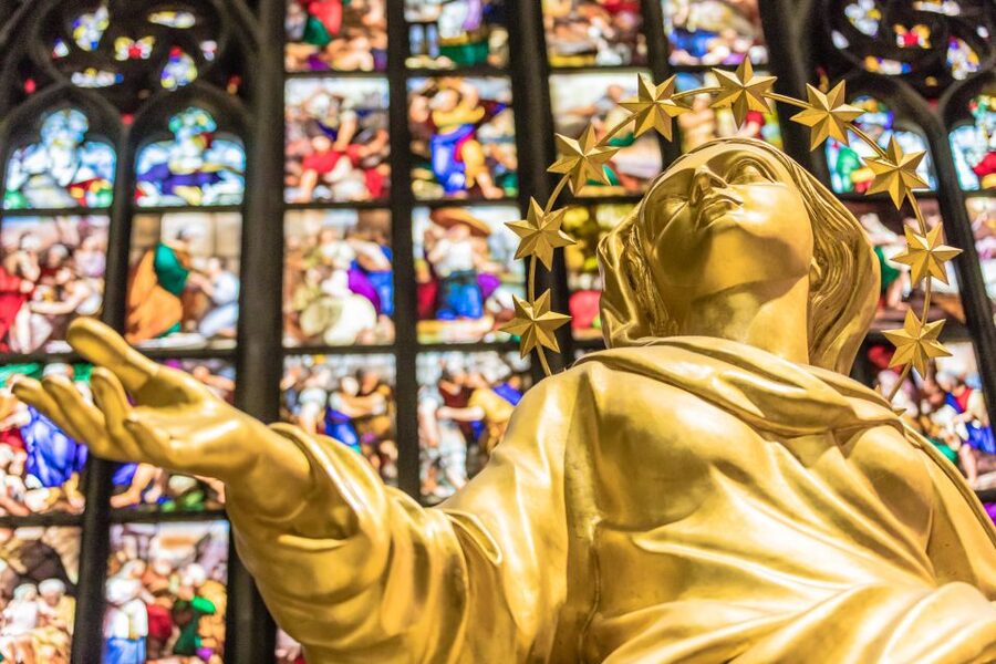 Milan Duomo and Rooftop 2-Hour Guided Tour - Who should book this Duomo rooftop tour