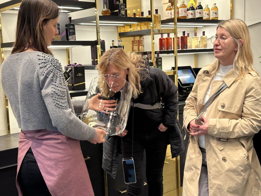 Milan: Guided Street Food Walking Tour with Food Tasting - How the guide turns food into city stories