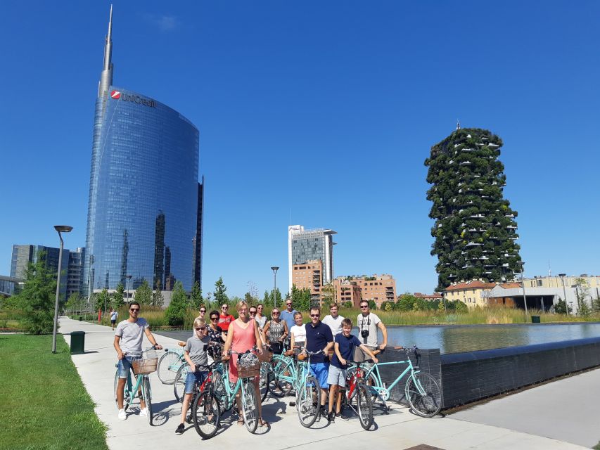 Milan: Highlights and Hidden Gems Guided Bike Tour - Castello Sforzesco and Parco Sempione: fortress plus room to breathe