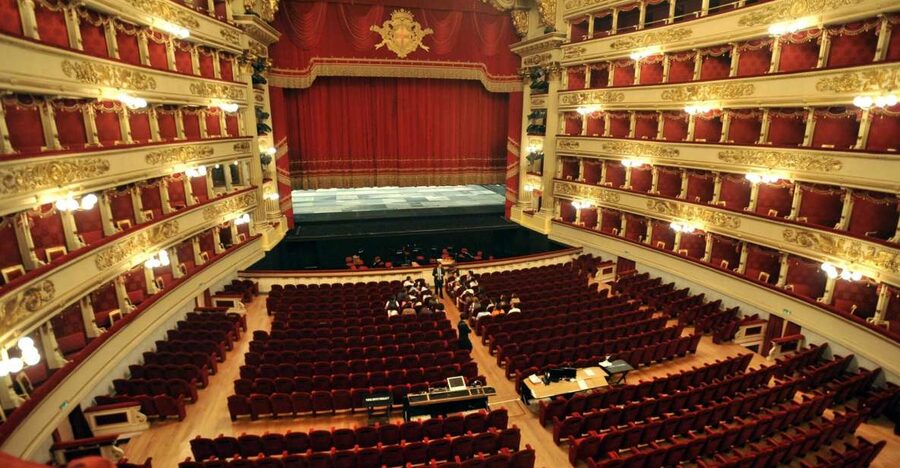 Milan: La Scala Theater & Museum Guided Experience - La Scala auditorium views from the 3rd level boxes