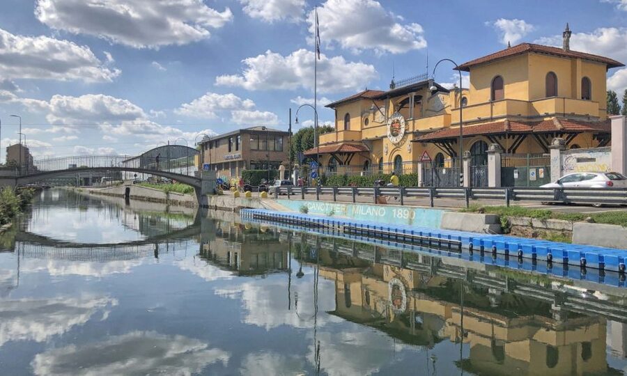 Milan: Navigli Canal Boat Cruise - Vicolo dei Lavandai and the Linen-Washing Legend