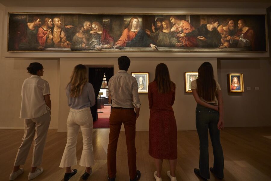 Milan: Pinacoteca Ambrosiana & da Vinci Codex Exhibition - Audio guide and app: how to get more value from your ticket