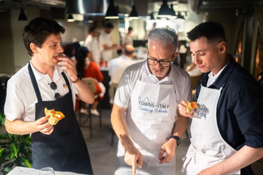 Milan: Pizza or Pasta and Gelato-Making Class with Wine - Rolling and stretching the dough: the pizza steps that actually matter