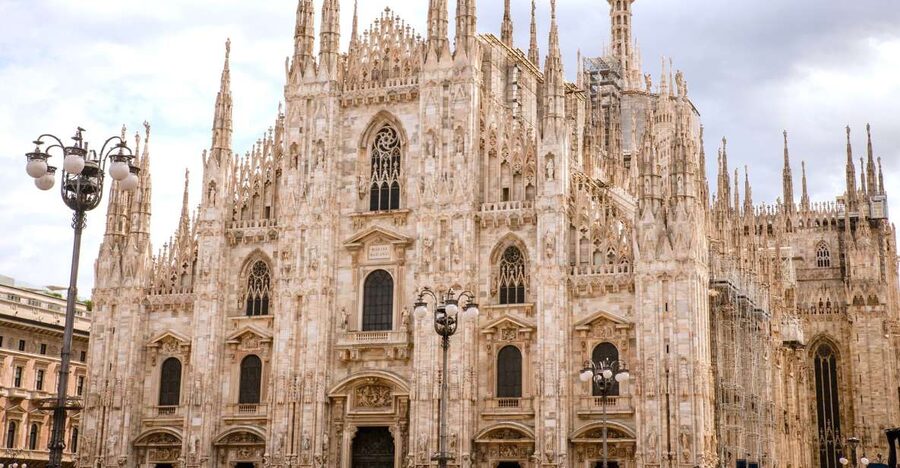 Milan: Priority Access Duomo and Rooftop Tour - Elevator Up, Then the Rooftop View Game Changes