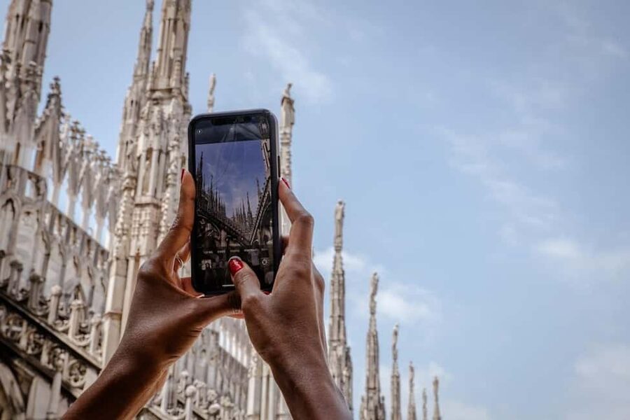 Milan: Priority Access Duomo and Rooftop Tour - Photo Strategy for Duomo Spires and Milan Views