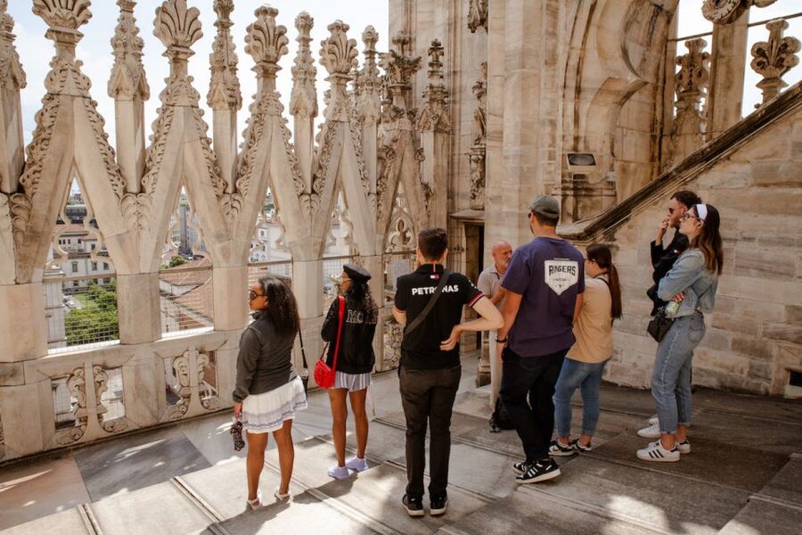 Milan: Priority Access Duomo and Rooftop Tour - Weather, Temperatures, and When the Rooftop Can Change