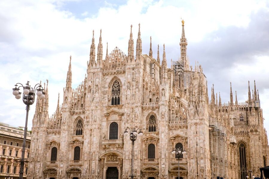 Milan: Priority Access Duomo and Rooftop Tour - Meeting Point and How the Skip-the-Line Feels in Real Life