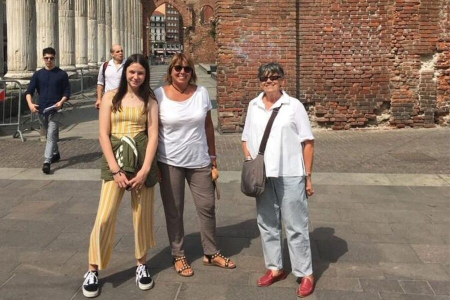 Milan: Private Custom Walking Tour With A Local Guide - Photo Stops and Sightseeing That Actually Makes the City Make Sense