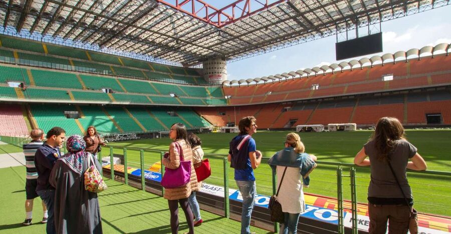 Milan: San Siro Stadium Entry Ticket and Optional Bus Ticket - Changing rooms and the walk toward the pitch