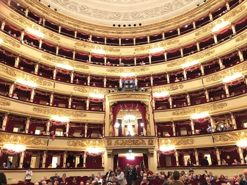 Milan: Skip-the-Line La Scala Museum Tour + Hop On Hop Off - The 1-hour guided route: what you’ll actually see