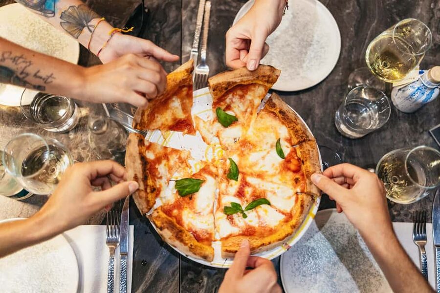Milan: Street Food Walking Tour - A Milan street food walking tour that actually walks