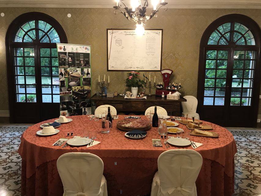 Modena: Balsamic Lunch with Vinegar Cellar Tour and Tasting - Who should book this vinegar lunch tour