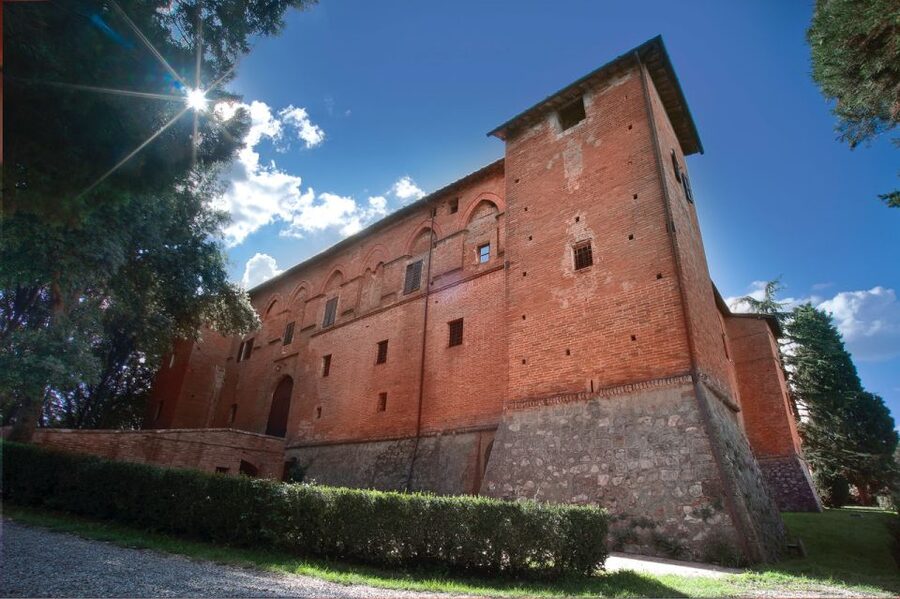 Montalcino: Brunello Wine Tasting & Lunch in a Tuscan Castle - Key points to know before you go
