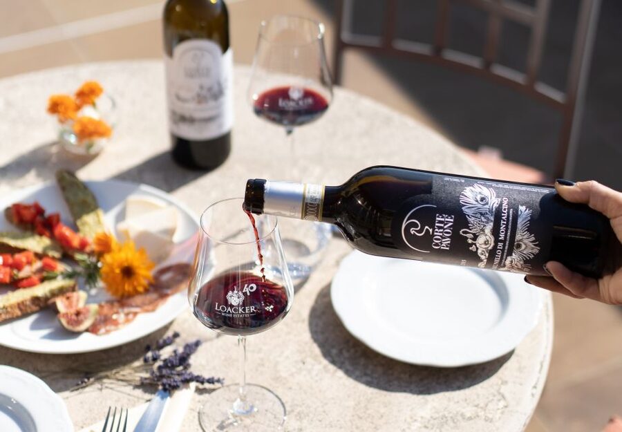 Montalcino: Guided Winery Tour & Gourmet Food Tasting - Choose your tasting: Dynamic Brunello Cru vs Signature Corte Pavone