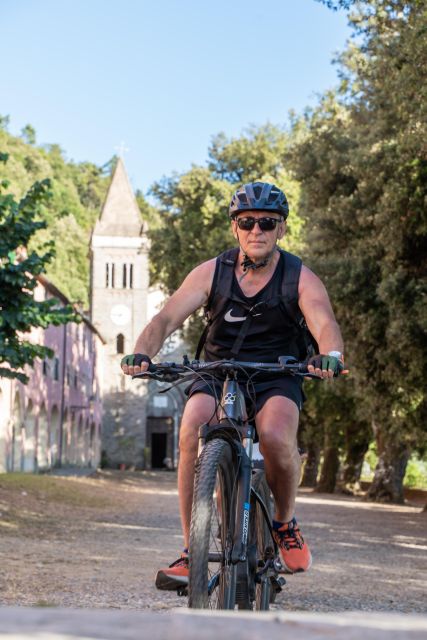 Monterosso al Mare: Cinque Terre National Park E-Bike Tour - Cinque Terre National Park by E-Bike: Views Without the Crowds