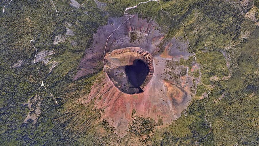 Mount Vesuvius: Skip-the-Line Ticket and Smart Digital Guide - Bus transfer and summit access: the big logistics question