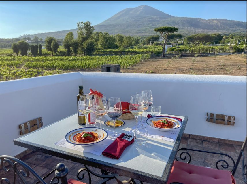 Mount Vesuvius: Vineyard Tour with Wine Tasting and Lunch - Getting there without hotel pickup, and how to avoid stress