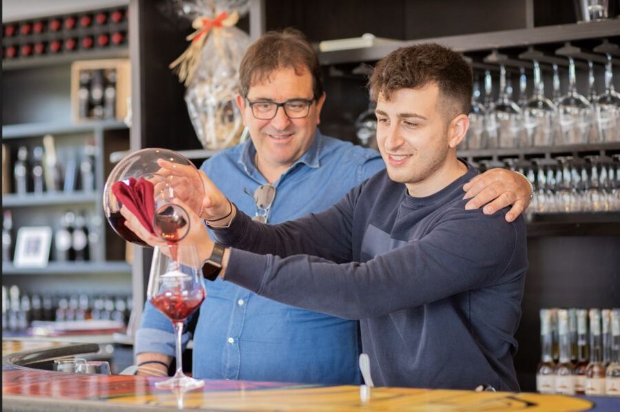 Mount Vesuvius: Vineyard Tour with Wine Tasting and Lunch - The 1.5 to 2 hour flow, step by step