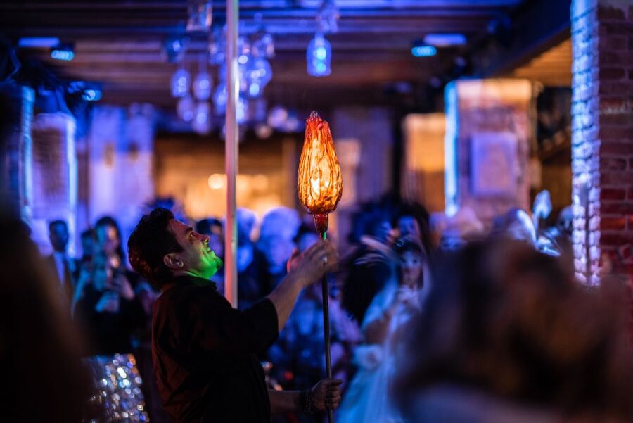 Murano: Glass Blowing Demonstration with Optional Drinks - Optional drinks: how the don Giovanni bar fits in