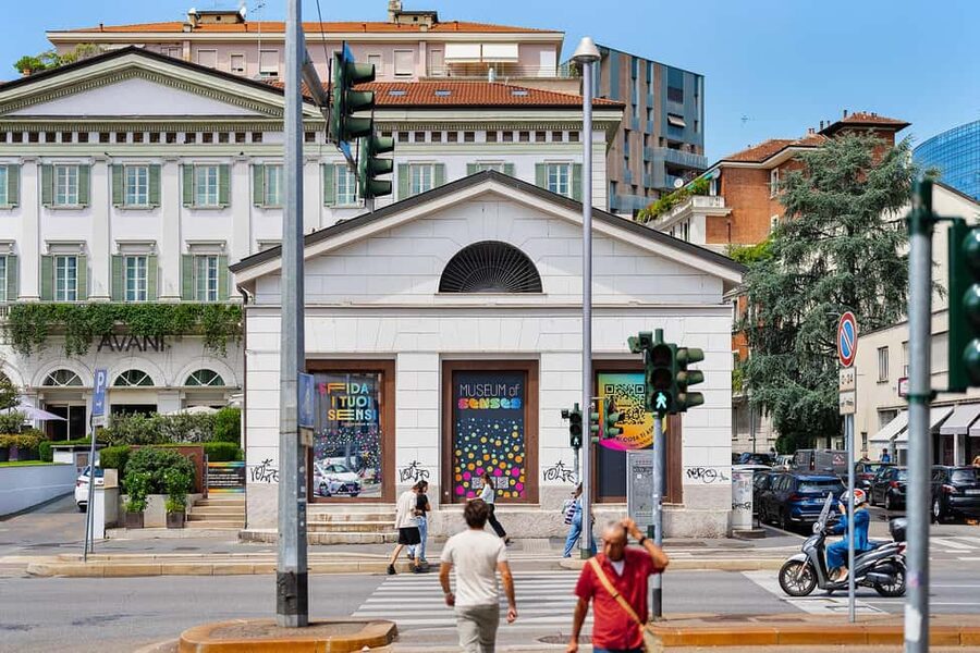 Museum of Senses Milan admission ticket - Photo spaces and staff help: make it smoother and more enjoyable